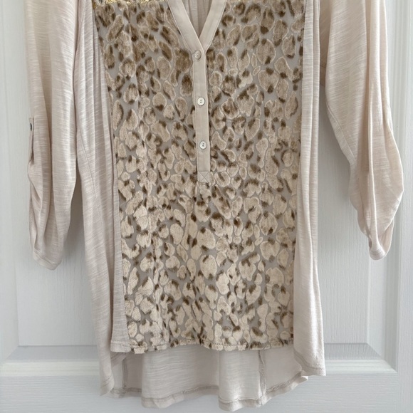 Anthropologie Tiny Top Sequin Velvet Animal Print - Picture 3 of 9